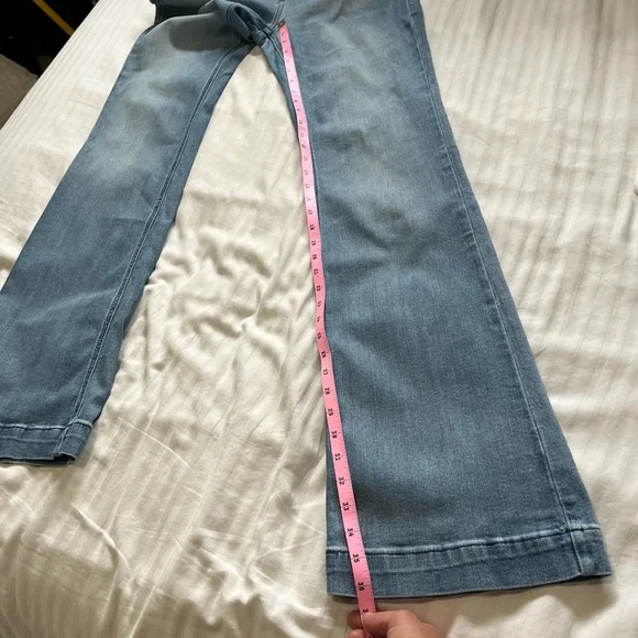 Ariat Perfect Rise Nia Slim Trouser Jeans Light Blue Flare Jean size 31 L - Picture 15 of 16